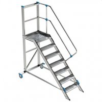 Stegar med plattform